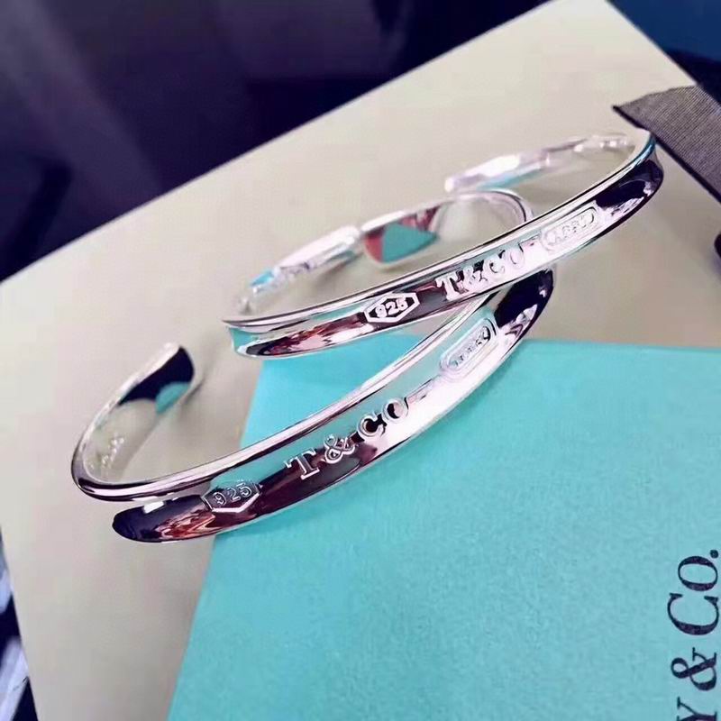 Tiffany bracelet 03lyx35
